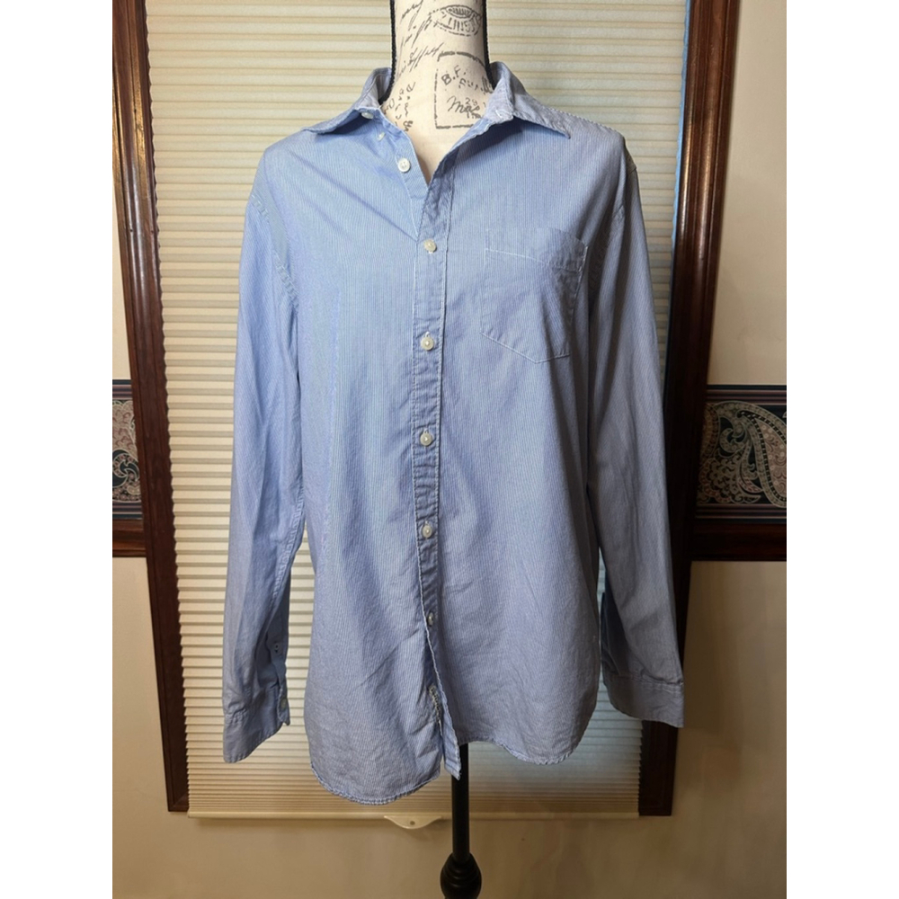 American Eagle Medium Classic Fit Blue & White Pinstripe Buttonup